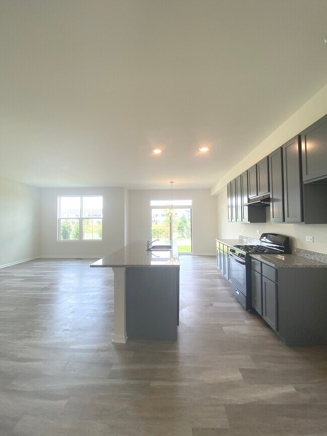 Building Photo - 4202 Chelsea Mnr Cir
