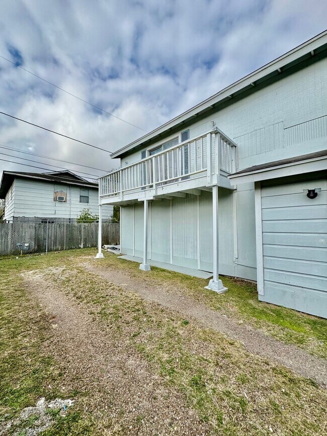 Foto del edificio - Spacious 4 Bedroom / 3 Bath Home for Rent – Westside Corpus Christi (Section 8 Welcomed)