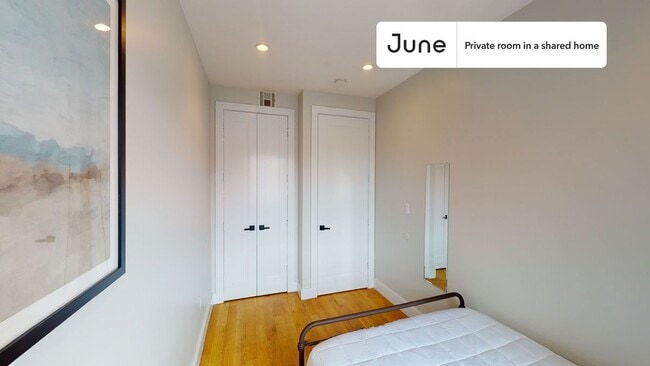 Building Photo - Room in Shared 3 bed/1 bath home in Central Harlem