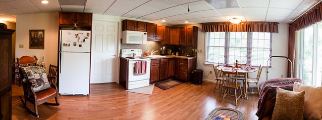 Building Photo - 201 Farview Rd