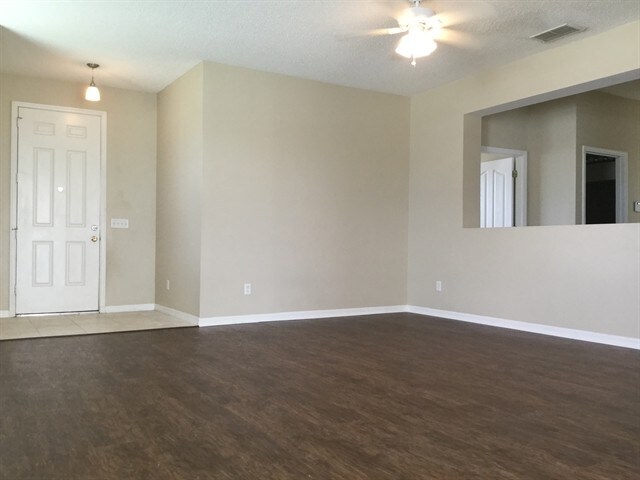Foto del edificio - 4542 Gallberry Ct