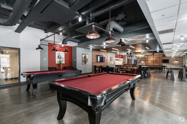 Casa club - 12 North