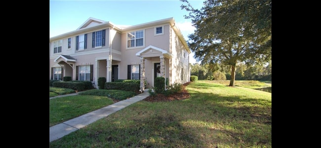 Building Photo - 5826 Fishhawk Ridge Dr