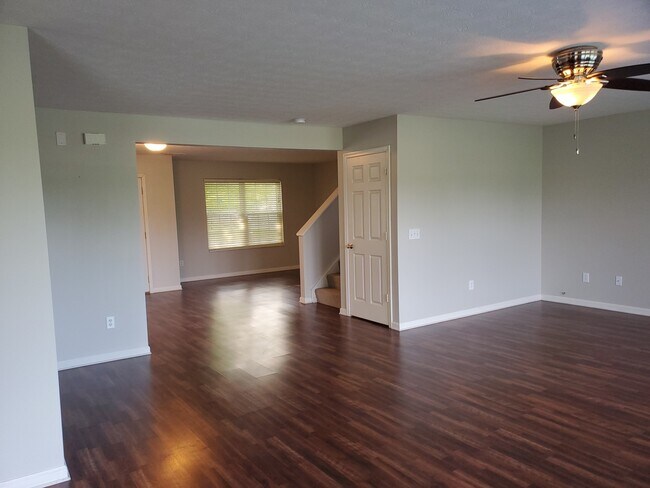 Building Photo - 6552 Hunters Ridge S