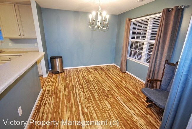 Building Photo - 3 br, 2.5 bath House - 829 Steam Boat St