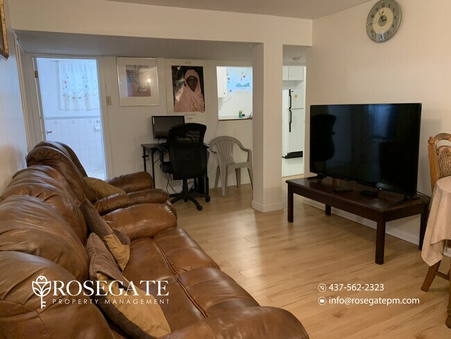 Photo du bâtiment - Fully Furnished 1-Bedroom Apartment in Hamilton | All Utilities Included