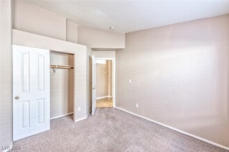 Building Photo - 851 Worrell Ave