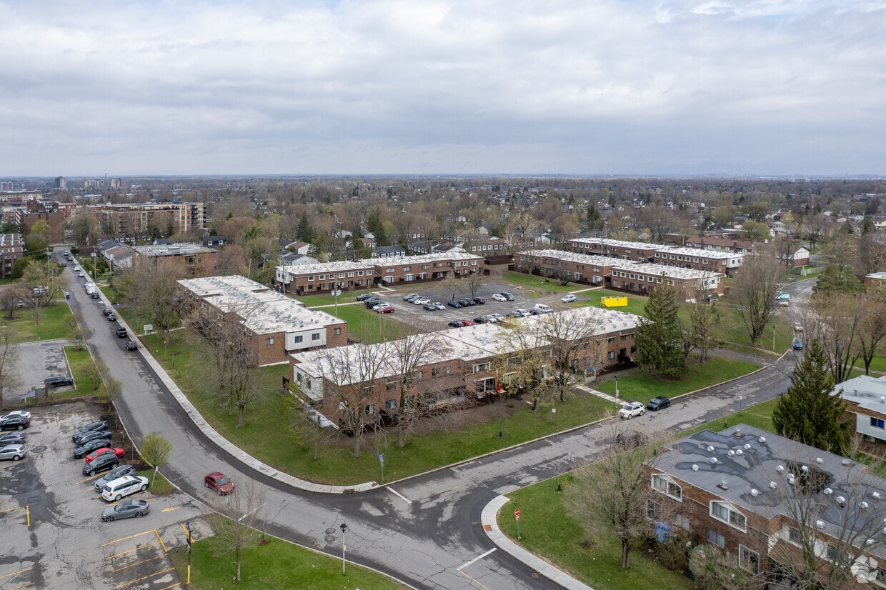 Aerial Photo - Place Hurteau