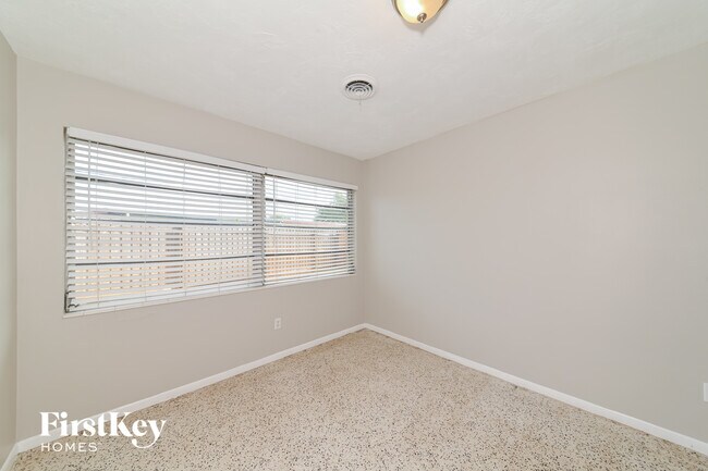 Building Photo - 4516 56th St W