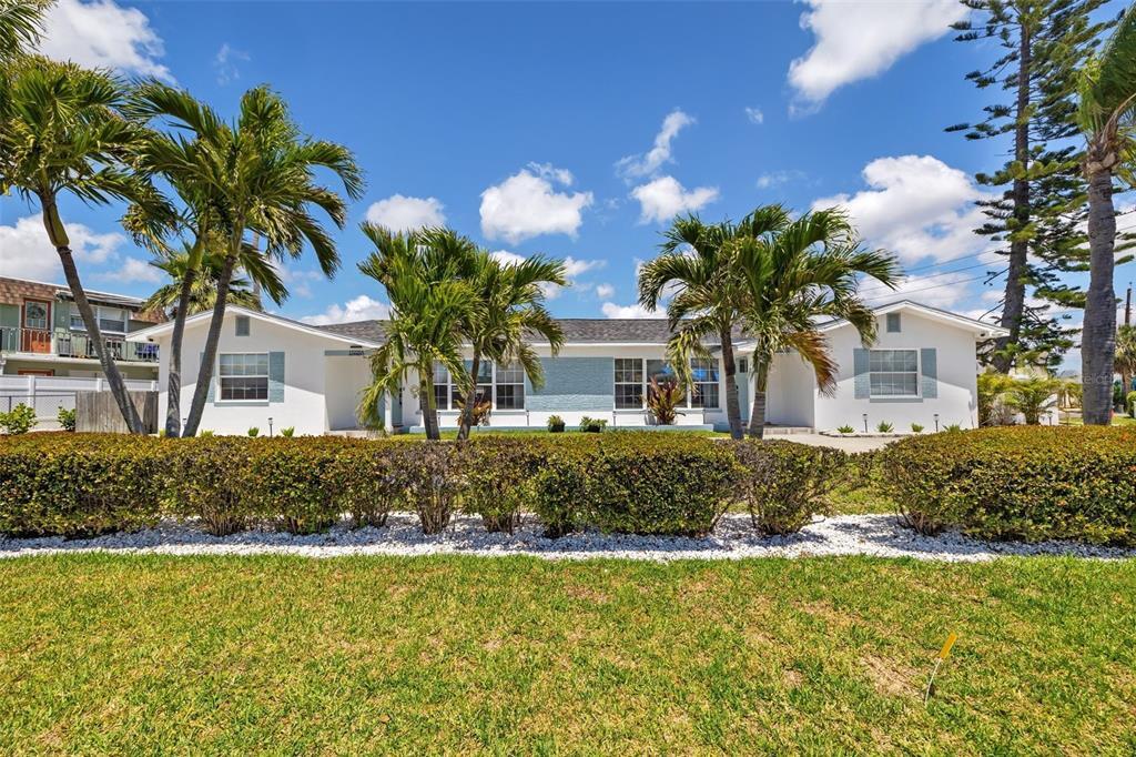 Foto principal - 11225 2nd St E