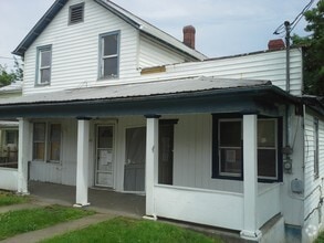 Building Photo - 740 Winchester Ave