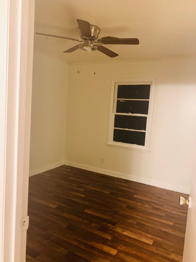 Foto del edificio - 423 E Coffee St