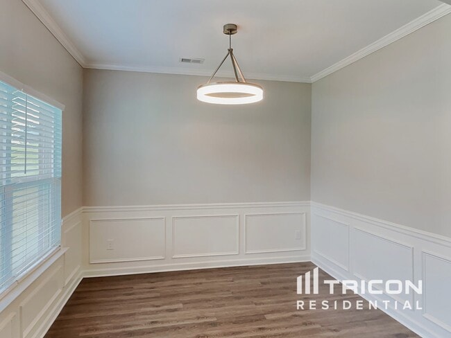 Building Photo - 55 Moss Way