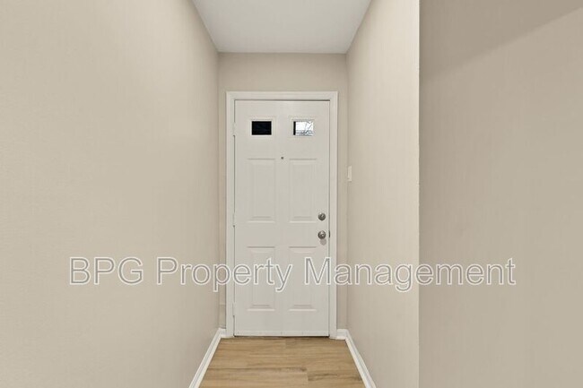 Foto del edificio - 1033 5th St NE