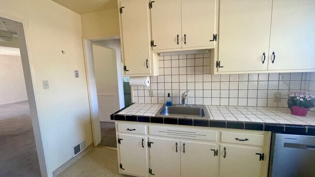 Foto del edificio - 3606 Bickerstaff Rd
