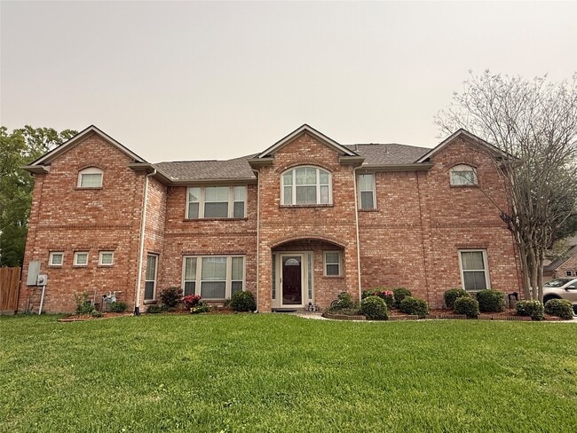Building Photo - 4027 Park Thicket
