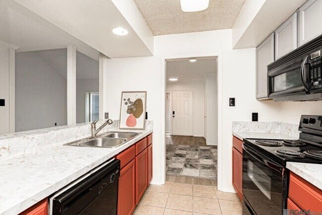 Foto del edificio - 8155 Jefferson Hwy