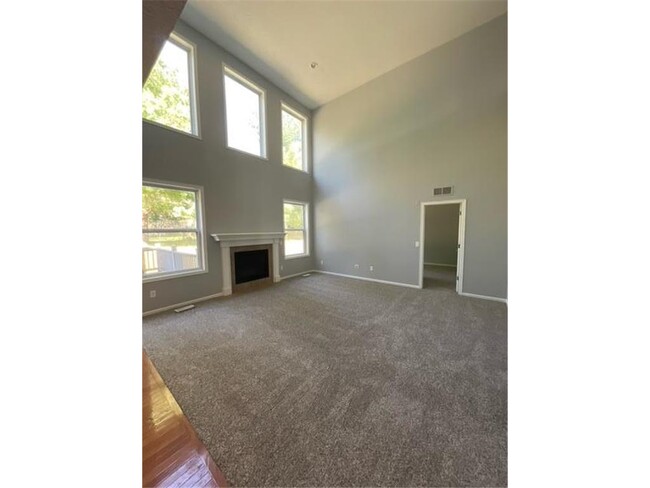 Building Photo - 2117 Vermillion Curve