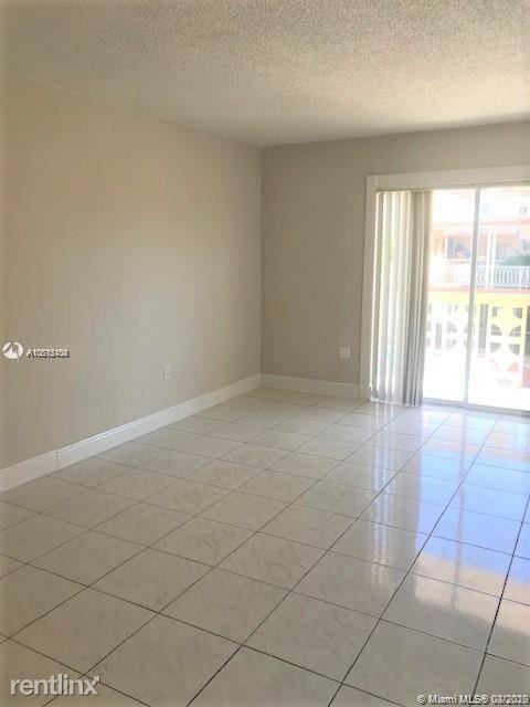 Foto del edificio - 2441 NW 13th St