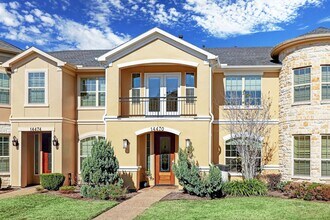 Building Photo - 14470 Summerleaf Ln