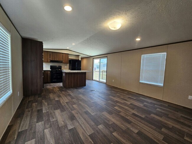 Building Photo - 1082 Myakka Dr