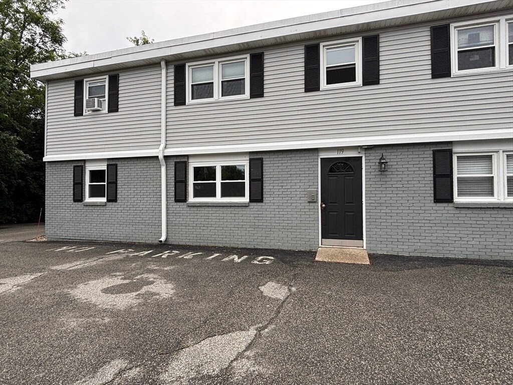 Primary Photo - 119 Knight Ave