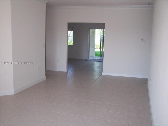 Foto del edificio - 656 SE 30th Terrace