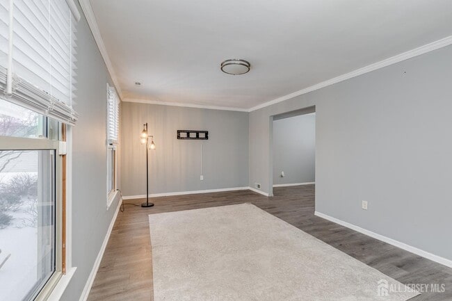 Building Photo - 45 Stratford Ln