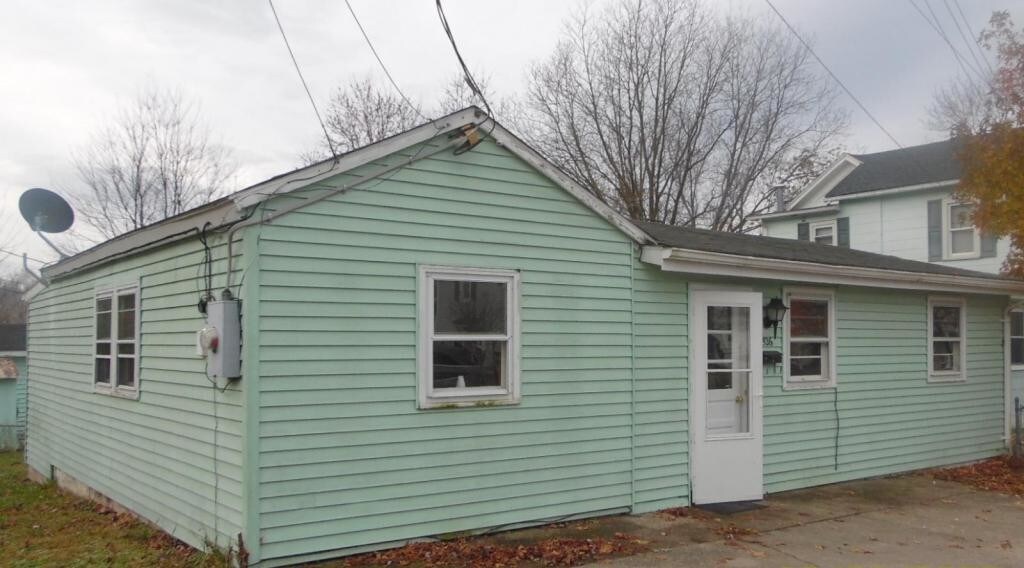 Primary Photo - 526 E 19th St