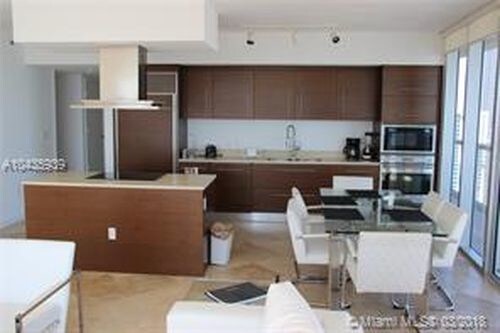 Building Photo - 485 Brickell Ave