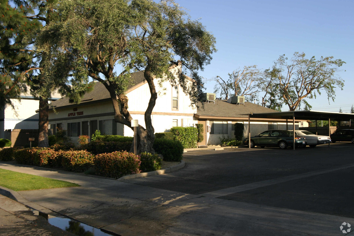 Building Photo - Appletree Apartments