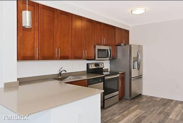 Building Photo - 115 37th St
