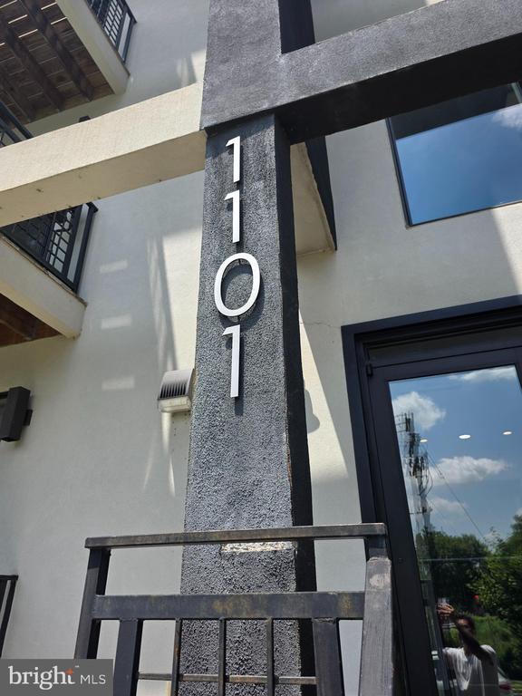 Building Photo - 1101 Fern St NW