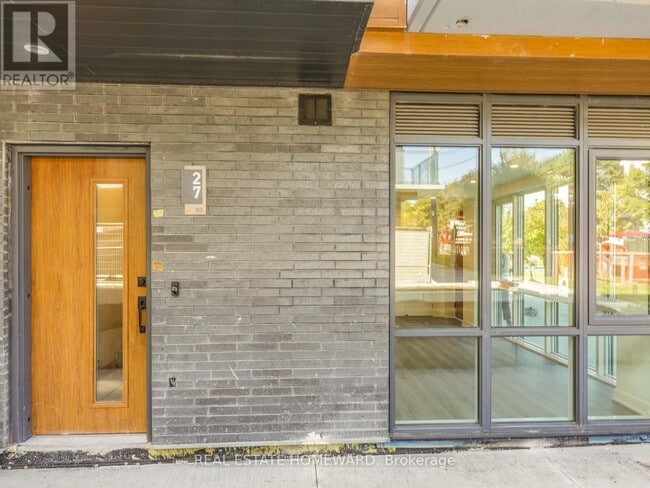 Building Photo - 73 Curlew Dr