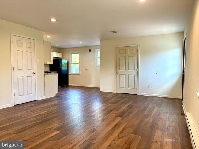 Building Photo - 1355 Gravel Pike