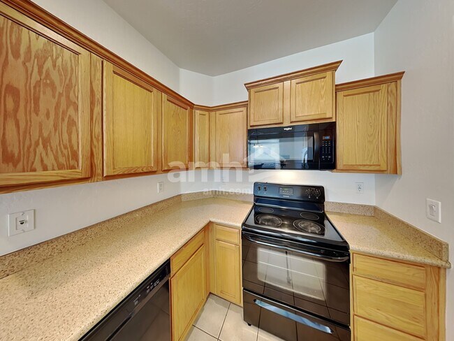 Building Photo - 2522 E Browning Pl