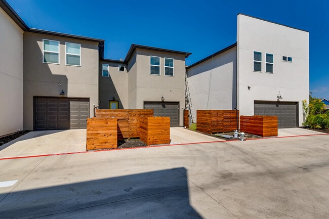 Back of house, garage entrance - 9015 Cattle Baron Path