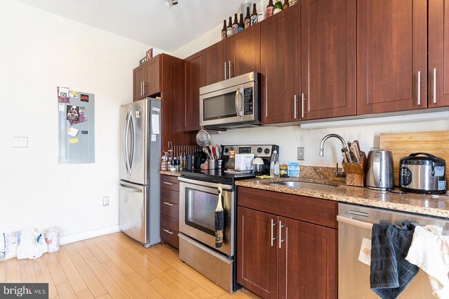 Foto del edificio - 4742 Pine St