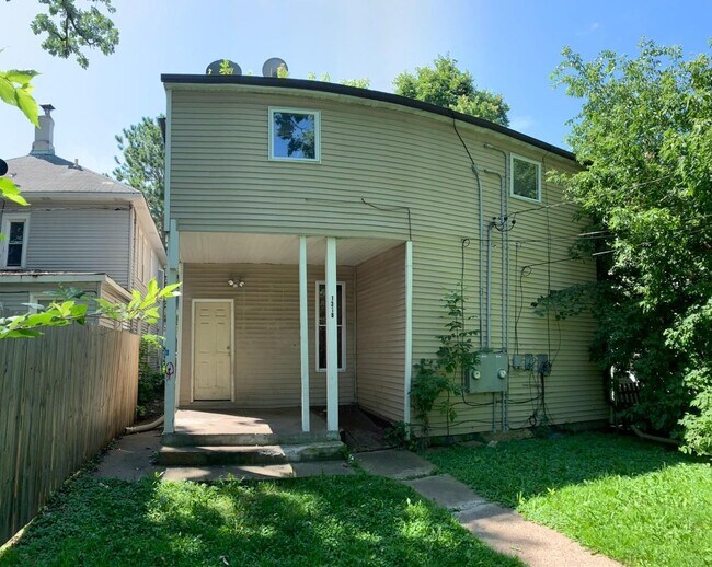 Foto del edificio - 1318 18th  Ave North