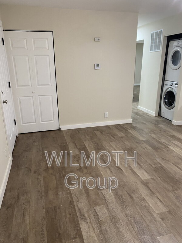 Foto del edificio - 8515 Georgiana Ln