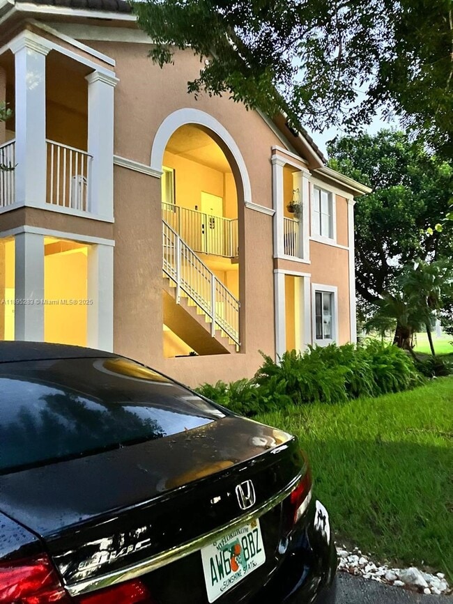 Building Photo - 17820 NW 73rd Ave