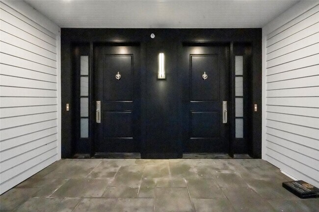 Foto del edificio - 133 Spring Rd