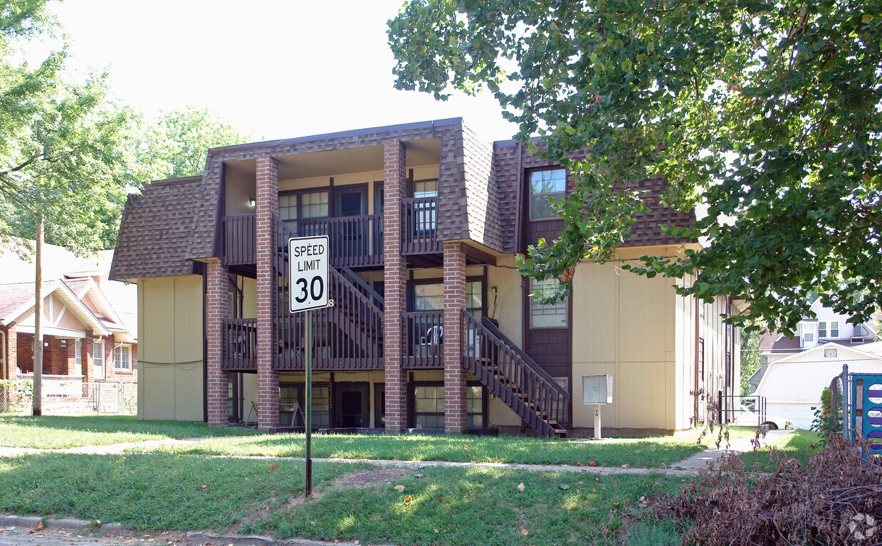 Building Photo - 1318 SW Buchanan St