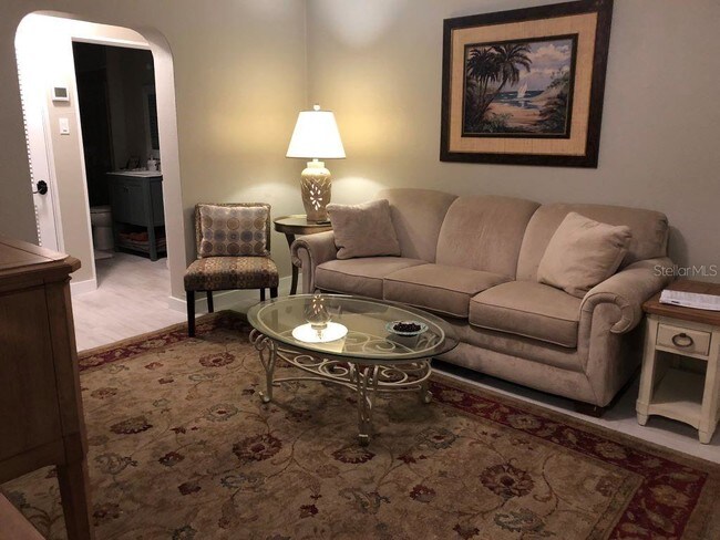 Foto del edificio - 6451 Elmwood Ave