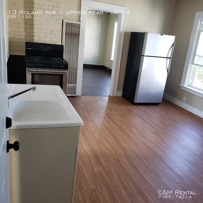 Foto del edificio - South Buffalo 2 bed 1 bath on 13 Roland