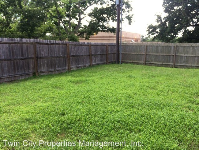 Building Photo - 2606 Pecan Ridge Dr