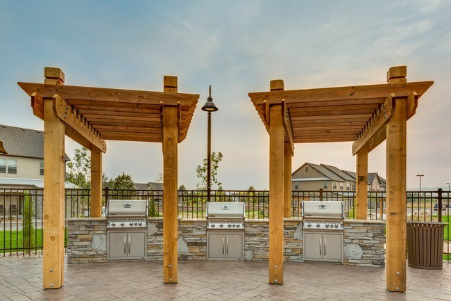 Foto del edificio - Crowne at Timberline