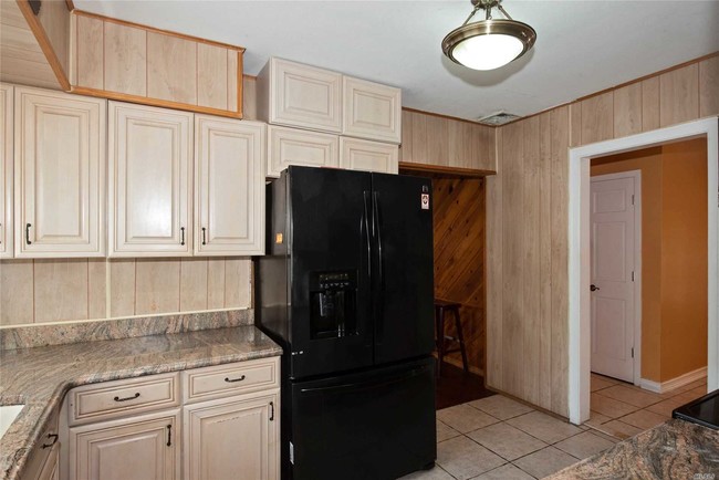 Building Photo - 1418 Willow Ln