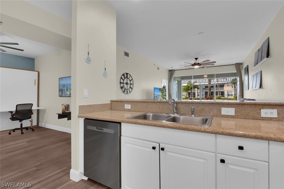 Foto del edificio - 7880 Mahogany Run Ln