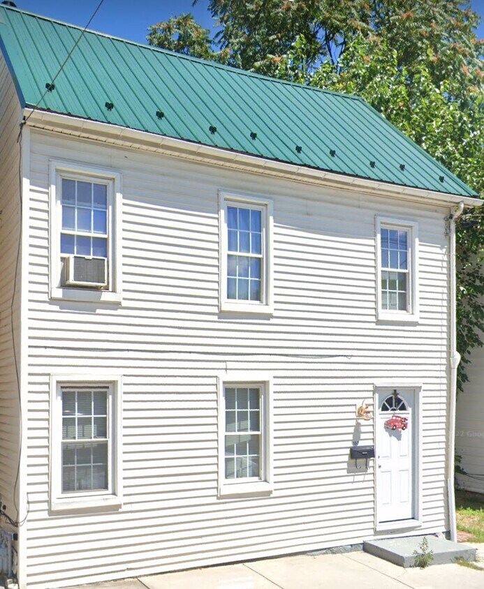 Primary Photo - 157 E Catherine St